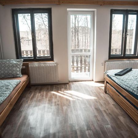 Apartmany Ve Mlejne Cachrov Zewnętrze zdjęcie