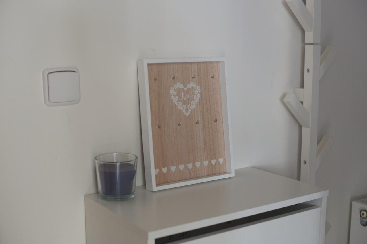 Apartmany Ve Mlejne Cachrov Zewnętrze zdjęcie